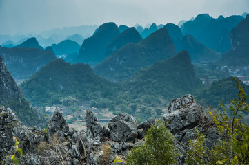 4minute和2NE1出道至今在歌谣节目和各大颁奖礼中得过哪些奖？