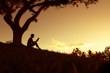 公司起名带字的最佳宜用名寓意吉利的名字集？