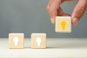 谁有《天下无贼》里那段经典的打劫的台词_1