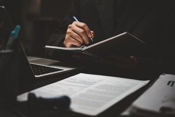 发际红中卡维塔第二部为什么换演员